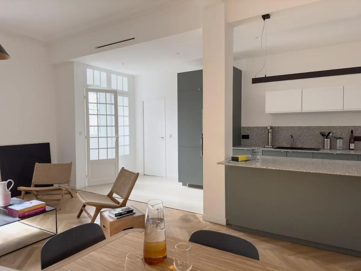 Nice Cote D'Azur Jardin Parking 6 Pers Luxe 0*,  France